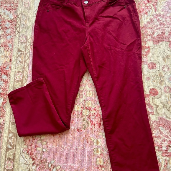 Democracy Natalie Ab Solution Colored Jean Burgundy NWOT - Picture 4 of 7